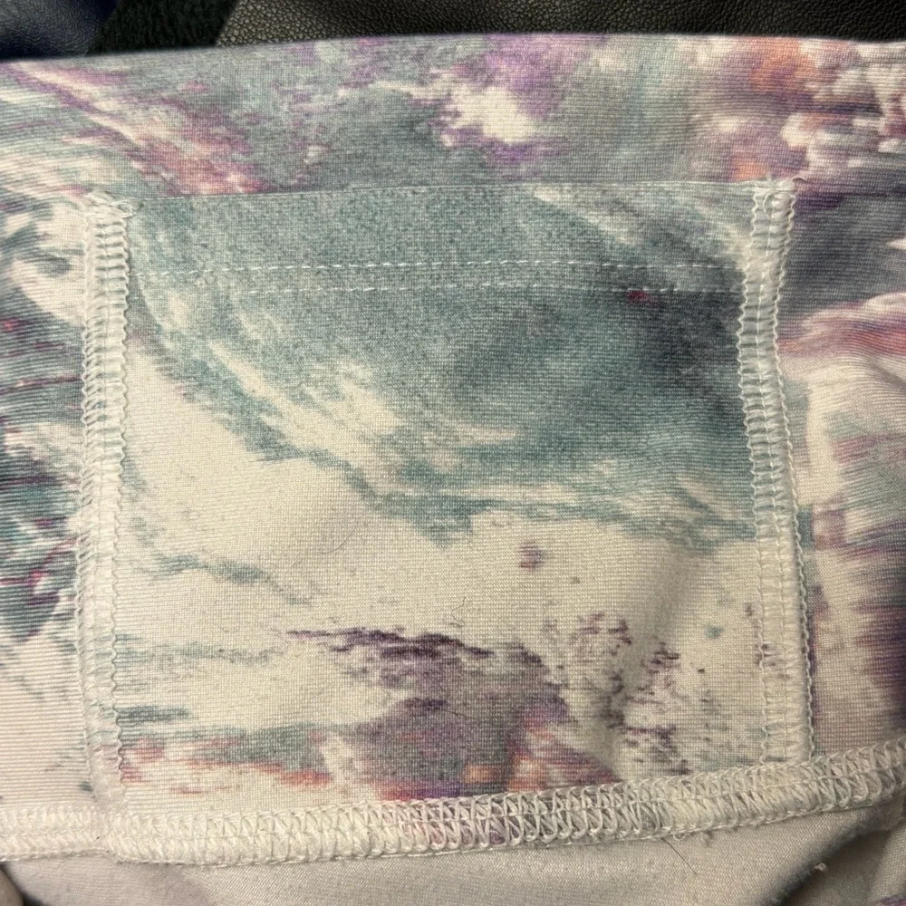 Fabletics High-Waisted PowerHold 7/8 legging pastel stratus Small compression - Picture 8 of 9